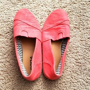 Coral Women's Slip-On Shoes